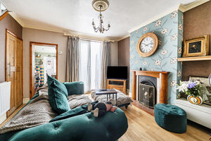Dining Room- click for photo gallery